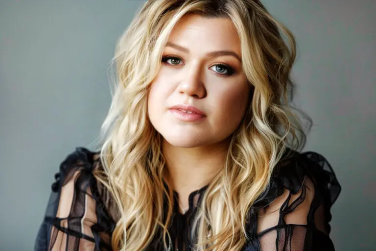 Current Kelly Clarkson Net Worth 2024 New Trader U