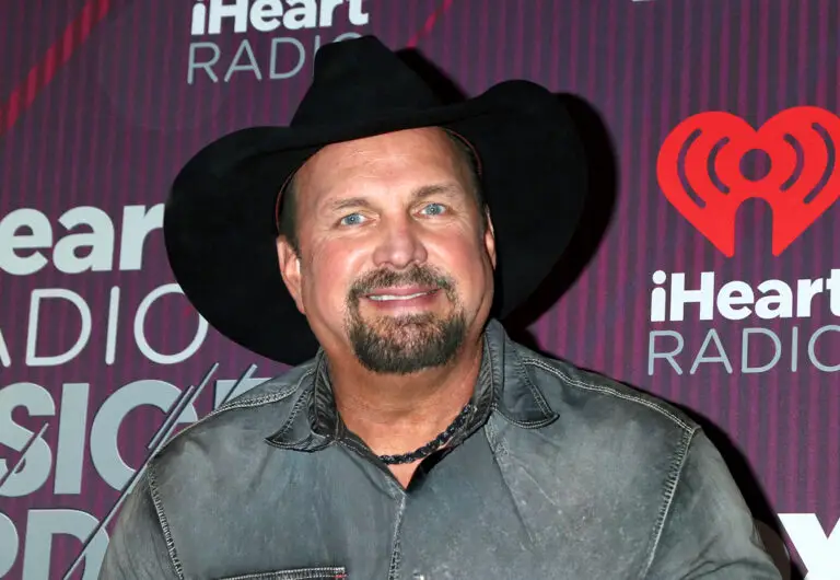 Current Garth Brooks Net Worth 2024: How Rich is this Country Music ...