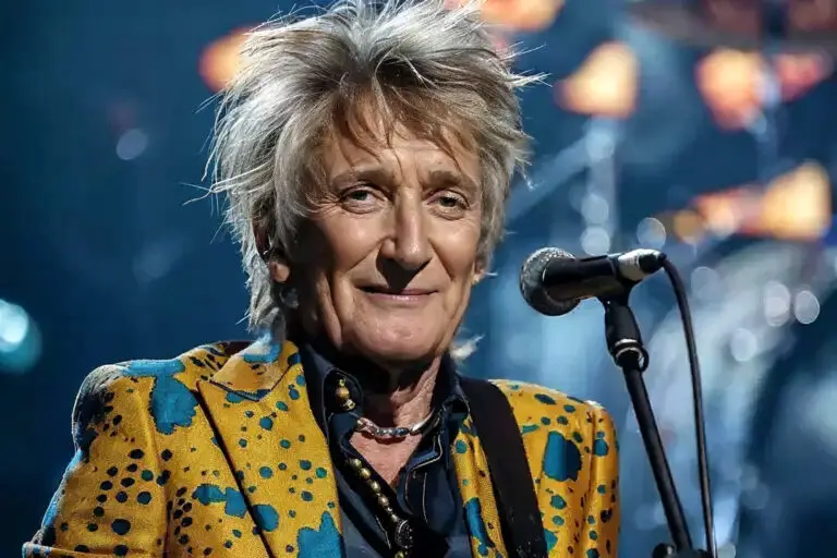 Current Rod Stewart Net Worth 2024 New Trader U